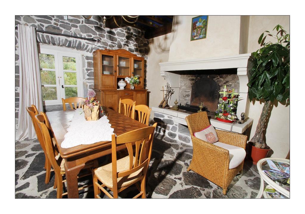 Ferme Du Pic D'Allier Bed & Breakfast Saint-Martin-le-Supérieur Dış mekan fotoğraf